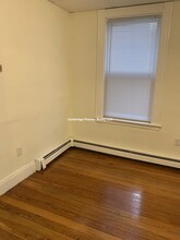 28 Plymouth St, Unit 2 in Cambridge, MA - Building Photo - Building Photo