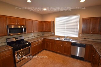 10548 La Campana St in Las Vegas, NV - Building Photo - Building Photo