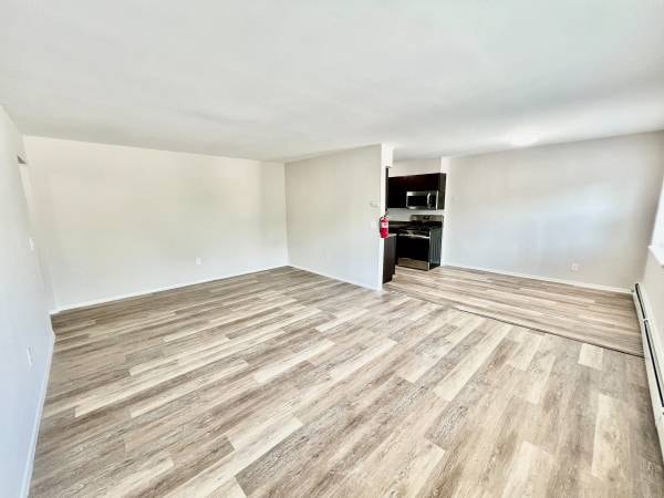 270 Bloomfield Ave in Bloomfield, NJ - Building Photo - Building Photo