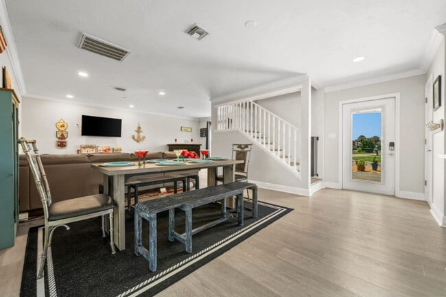 1019 SE 40th St in Cape Coral, FL - Building Photo - Building Photo