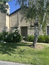1129 Cedar Creek Dr in Modesto, CA - Building Photo - Building Photo
