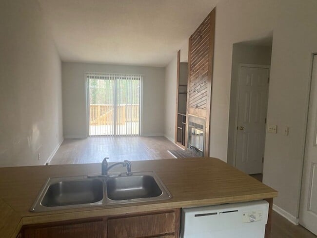 937 W Chatham St in Cary, NC - Building Photo - Building Photo