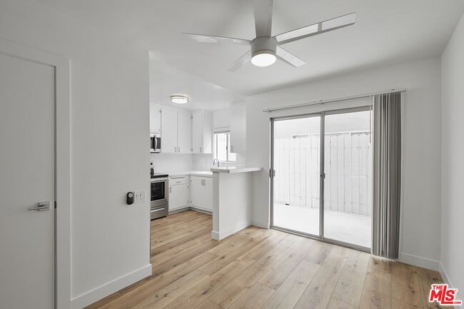 918 16th St in Santa Monica, CA - Building Photo - Building Photo