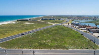 15216 Beach Way Dr in Corpus Christi, TX - Building Photo - Building Photo