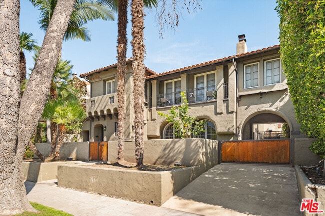 258 S Orange Dr in Los Angeles, CA - Building Photo - Building Photo