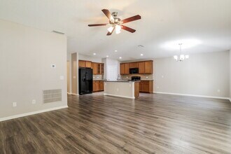 1466 Royal Dornoch Drive in Jacksonville, FL - Building Photo - Building Photo