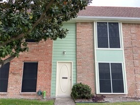 4211 Benard Ct in Pasadena, TX - Building Photo