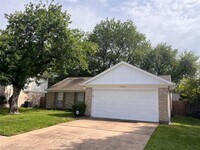 13303 Klamath Falls Dr photo'