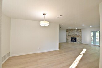 4617 Sidereal Dr in Austin, TX - Building Photo - Building Photo