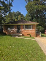 144 Endsley Ave in Winston-Salem, NC - Building Photo