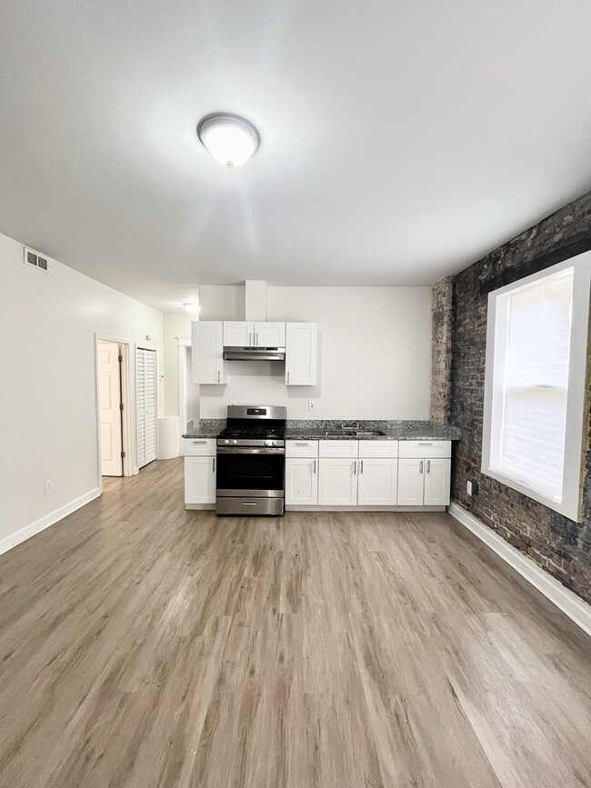 2238 S Homan Ave in Chicago, IL - Building Photo - Building Photo