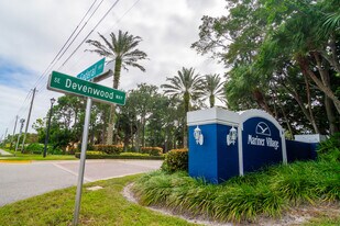 5108 SE Mariner Garden Cir in Stuart, FL - Building Photo