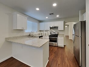 3237 E Blackhawk Dr in Phoenix, AZ - Building Photo - Building Photo