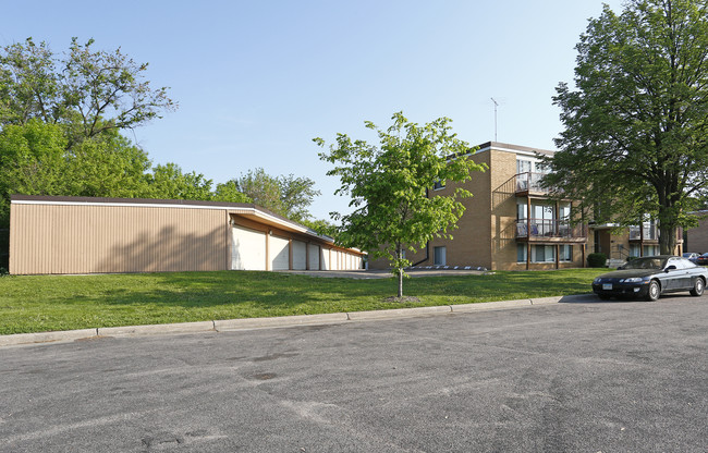 Rivercliff Apartments in St. Paul, MN - Building Photo - Building Photo