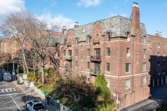 The Broadlawn in White Plains, NY - Building Photo - Building Photo