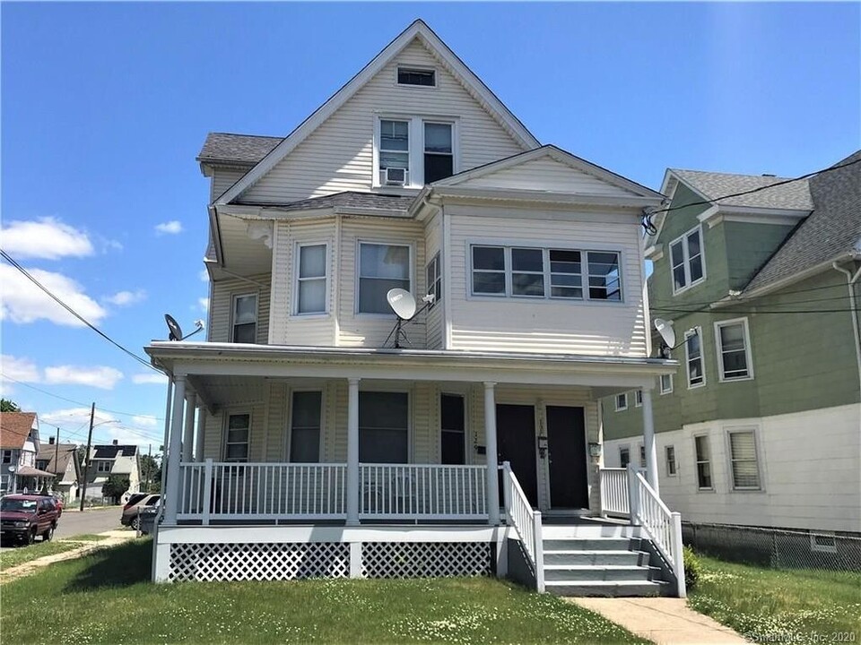 129 Peck Ave in West Haven, CT - Building Photo