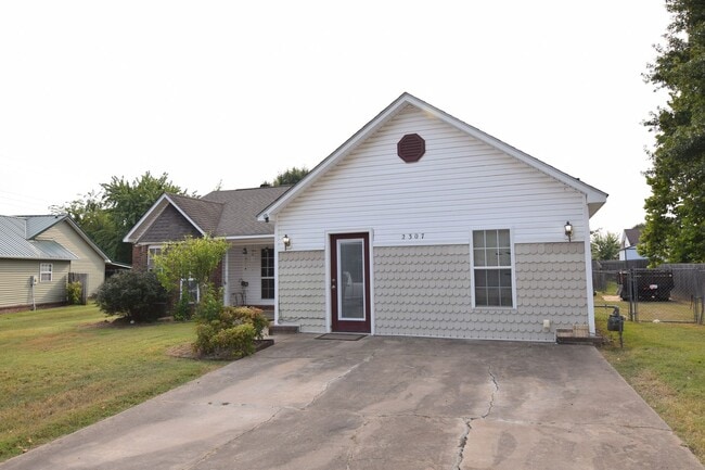 2307 Onyx Cir in Van Buren, AR - Building Photo - Building Photo