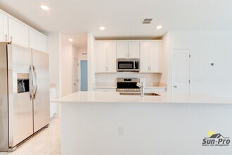 2123 Green Valley St in Daytona Beach, FL - Building Photo - Building Photo