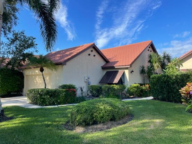 36 Ironwood Way N in Palm Beach Gardens, FL - Building Photo - Building Photo