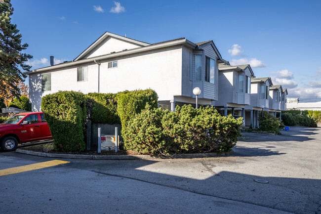 Bridgepointe Place in Richmond, BC - Building Photo - Building Photo