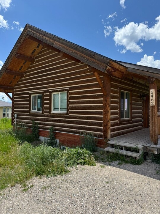 5462 S 720 W in Victor, ID - Building Photo