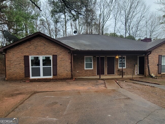 1086 Summer Brook Anx in College Park, GA - Building Photo - Building Photo