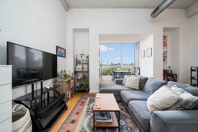 689 Marin Blvd in Jersey City, NJ - Building Photo - Building Photo