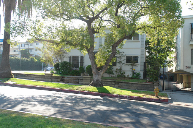 2828 W 3rd St in Los Angeles, CA - Building Photo - Building Photo