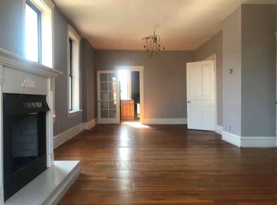 3900 Botanical Ave, Unit 2 in St. Louis, MO - Building Photo