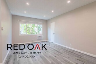 929 N Genesee Ave, Unit 4 in West Hollywood, CA - Foto de edificio - Building Photo