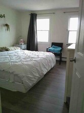 157 3rd St, Unit Unit 3 in Leominster, MA - Foto de edificio - Building Photo