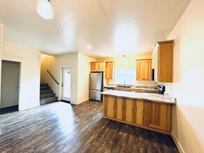 315 Cedar St in Rogue River, OR - Building Photo - Building Photo