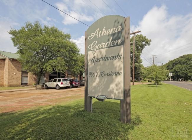 Athena Garden Apartments in Athens, TX - Foto de edificio