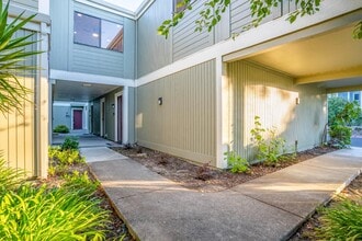 223 Apollo in Hercules, CA - Building Photo - Building Photo