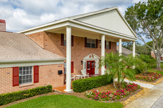 Carlton Arms Of Magnolia Valley in New Port Richey, FL - Building Photo - Building Photo