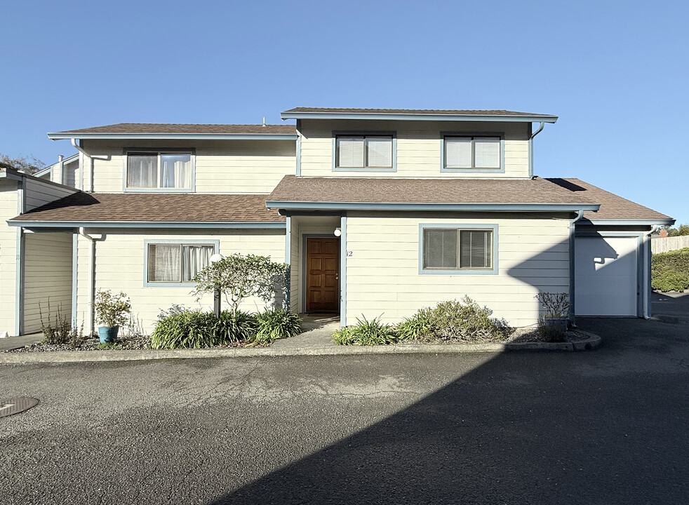 1449 Myrtle Avenue in Eureka, CA - Building Photo