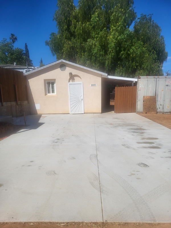 9177 Creekford Dr