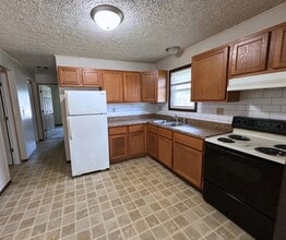 411 Parker St in Warsaw, IN - Building Photo - Building Photo