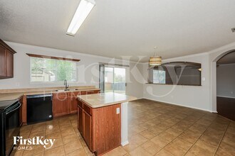 7804 Whitney Ln in Fort Worth, TX - Foto de edificio - Building Photo