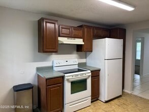 2650 Sunrise Village Dr in Orange Park, FL - Building Photo - Building Photo
