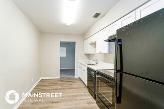 5204 S 81st St in Tampa, FL - Building Photo - Building Photo