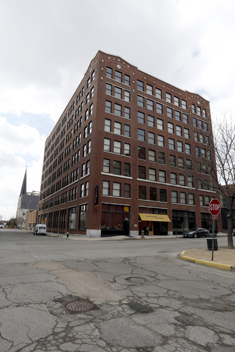 Leather Trades in St. Louis, MO - Foto de edificio