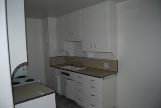 236 Grand Ave, Unit 236 Grand #B Long Beach in Long Beach, CA - Building Photo - Building Photo