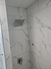 3118 N Central Park Ave, Unit 2R in Chicago, IL - Foto de edificio - Building Photo