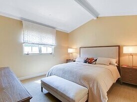 218111 E Yanonali St in Santa Barbara, CA - Building Photo