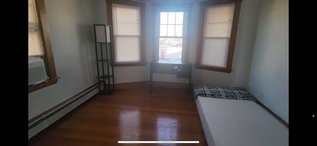 155 Alder St, Unit 155