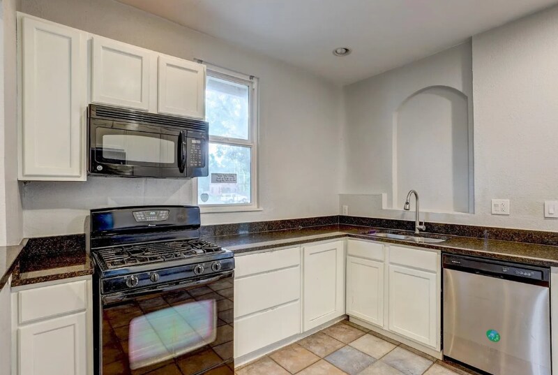 2231 Federal Blvd in Denver, CO - Building Photo