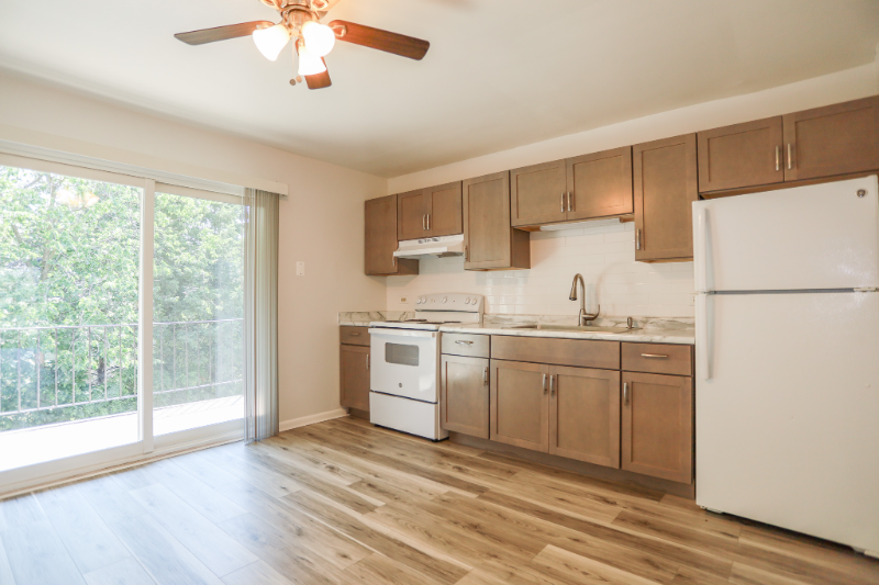 200 Marlene Ct-Unit -04 in Wauconda, IL - Building Photo