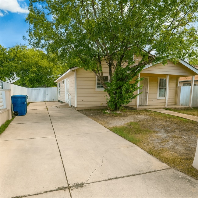 property at 224 Coopwood Ave