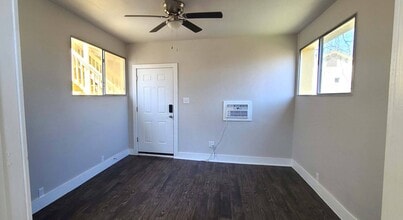 1405 Moore St in Commerce, TX - Building Photo - Building Photo